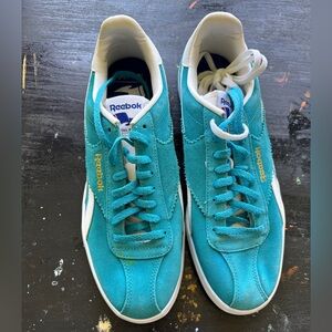 reeboks royal alperez turquoise and white court shoes